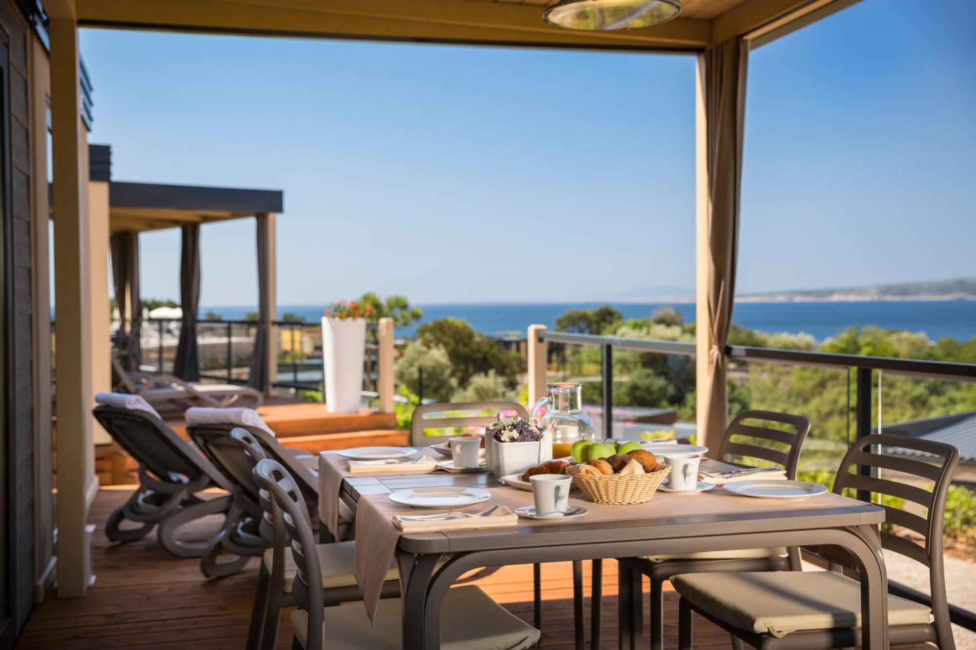 Krk Premium Camping Resort Krk Town Rom bilde